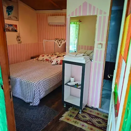 Bed & Breakfast Tuana Garden 3*