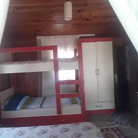Bed & Breakfast Tuana Garden Side