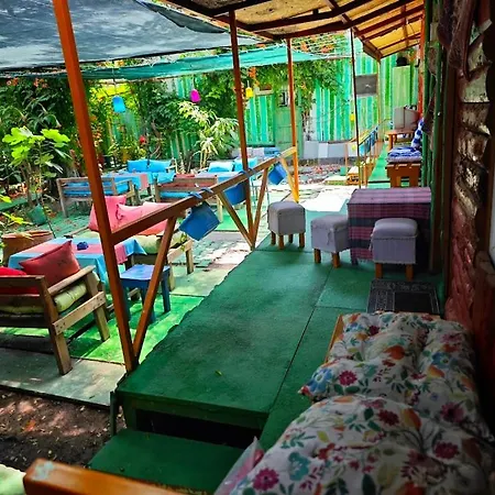 Tuana Garden