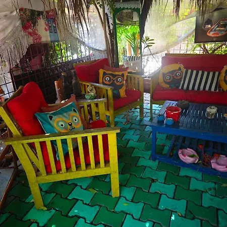 Bed & Breakfast Tuana Garden Side