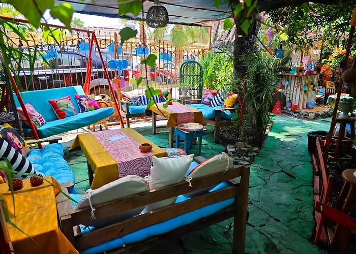 Tuana Garden