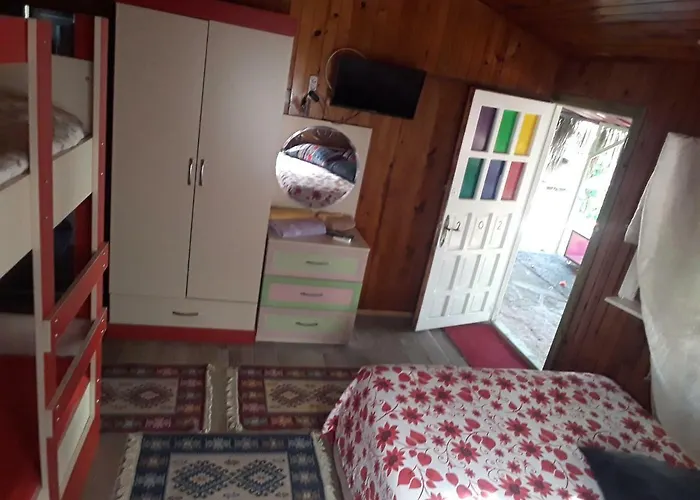 Bed & Breakfast Tuana Garden 3*