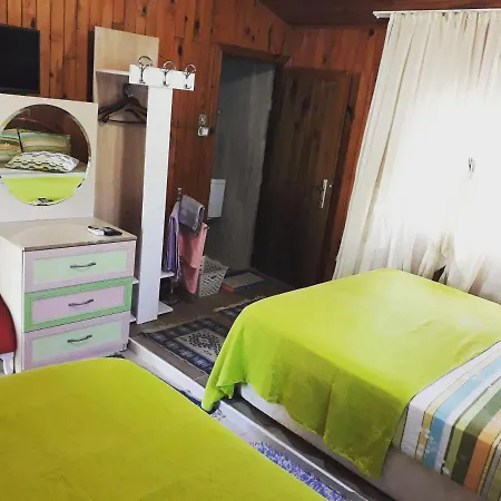 Bed & Breakfast Tuana Garden 3*