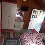 Bed & Breakfast Tuana Garden 3*